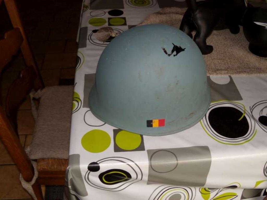 abl buitenhelm en binnenhelm model M51, Verzamelen, Ophalen of Verzenden, Landmacht, Helm of Baret