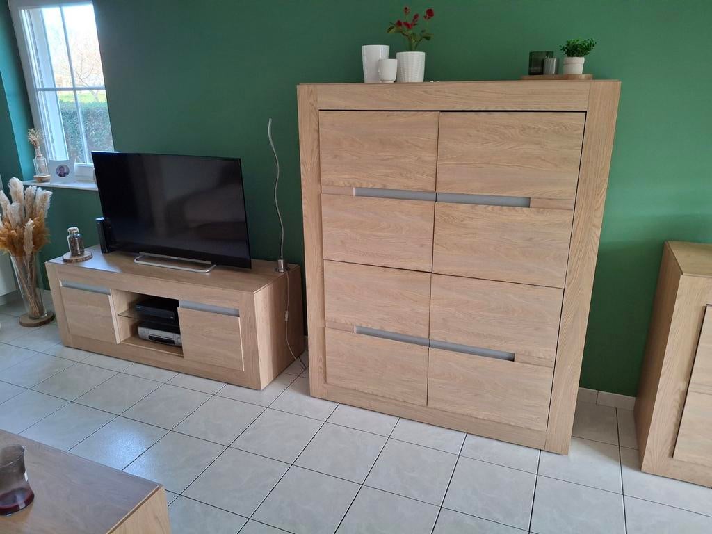 Salle à manger Disponible vers mi-juin    juin  2026