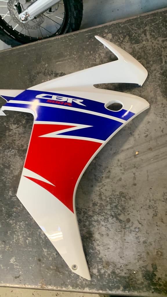 CBR500 2014-2015 kuip deel -R-, Enlèvement