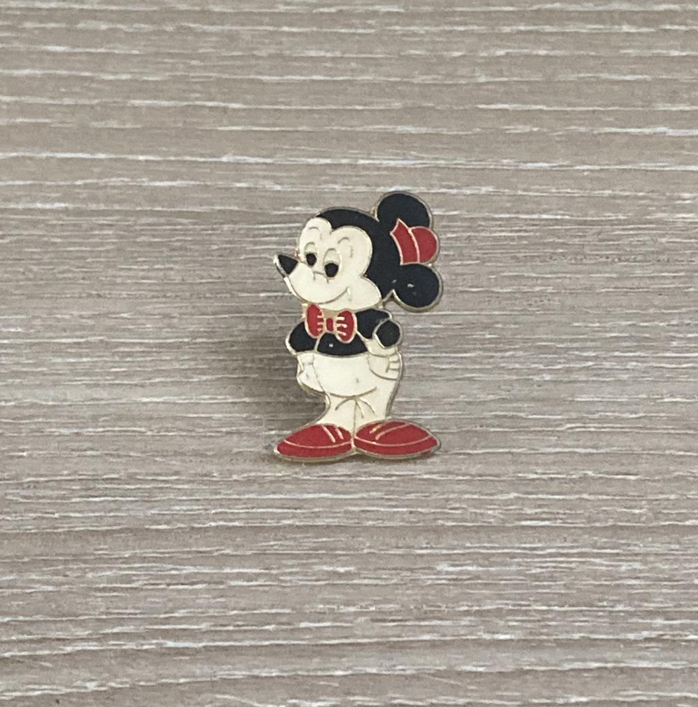 PIN - DISNEY - MICKEY MOUSE, Envoi, Utilisé, Figurine, Insigne ou Pin's