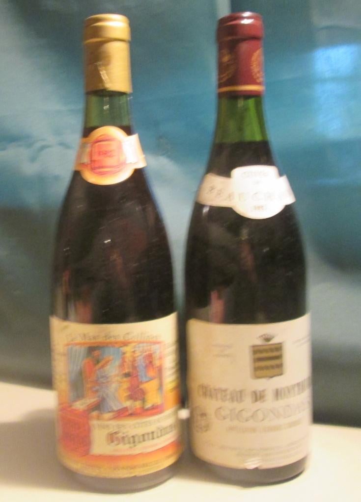 2 Oude Rode Frans Wijnen - Gigondas - 1982/85, Verzamelen, Frankrijk, Ophalen of Verzenden, Zo goed als nieuw, Rode wijn