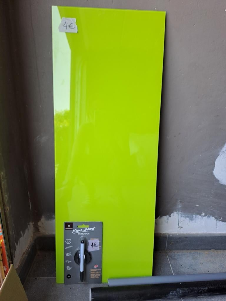Groen magneetbord + stift, Huis en Inrichting, Ophalen, Zo goed als nieuw