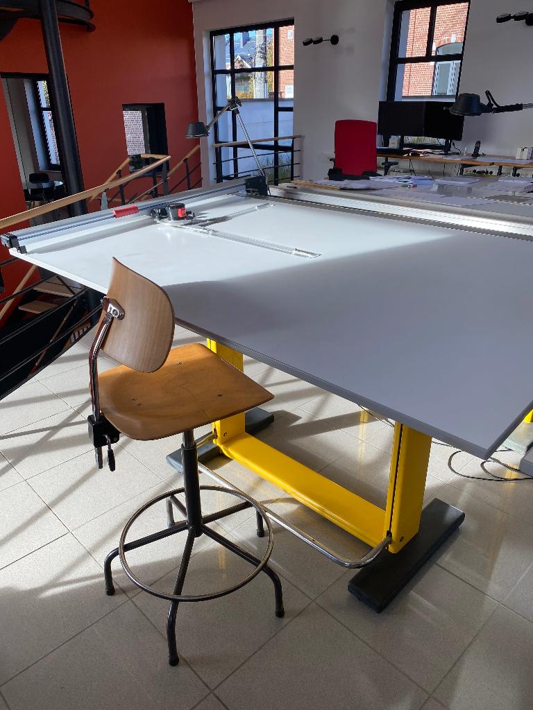 Table à dessin d'architecte, Enlèvement, Utilisé, Moins de 130 cm, Éclairage