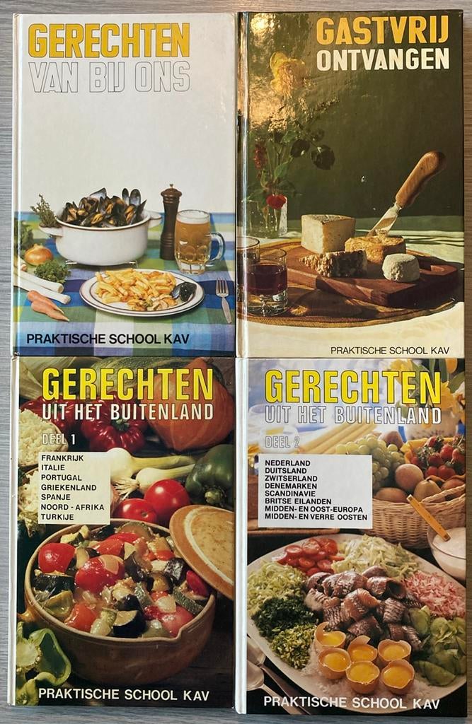Kookboeken Praktische school KAV, Verzenden, Zo goed als nieuw