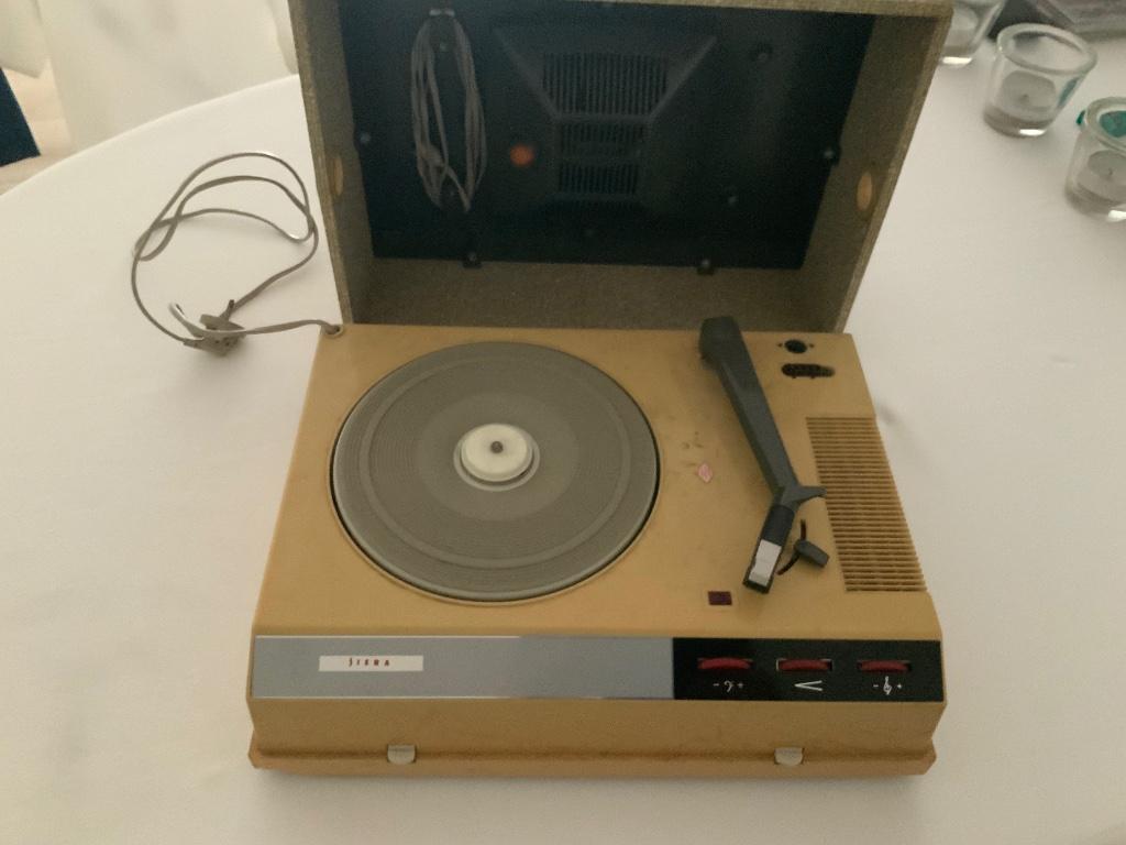 Siera platenspeler, Enlèvement ou Envoi, Utilisé, Tourne-disque