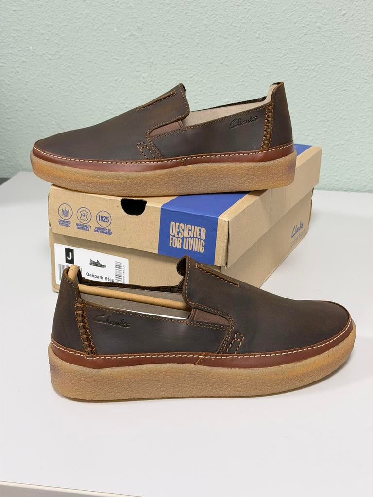 Clarks Oakpark Step Slip-On Heren Schoenen Leer EU 43 NIEUW, Kleding | Heren, Schoenen, Loafers, Bruin, Nieuw, Ophalen of Verzenden