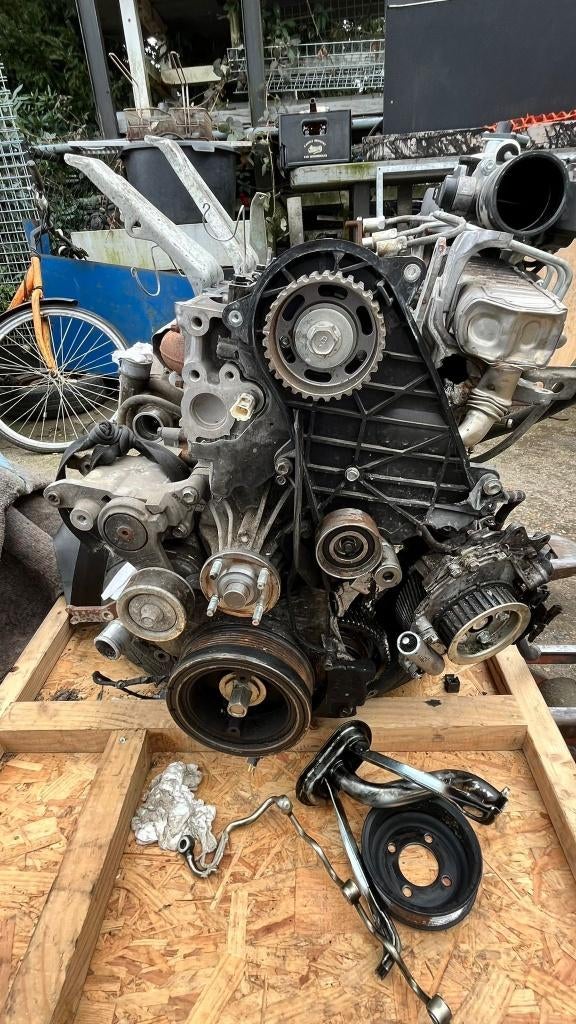 Motor Toyota Hilux 2.5 D-4D LET OP 3.500 km!, Ophalen, Gebruikt, Toyota