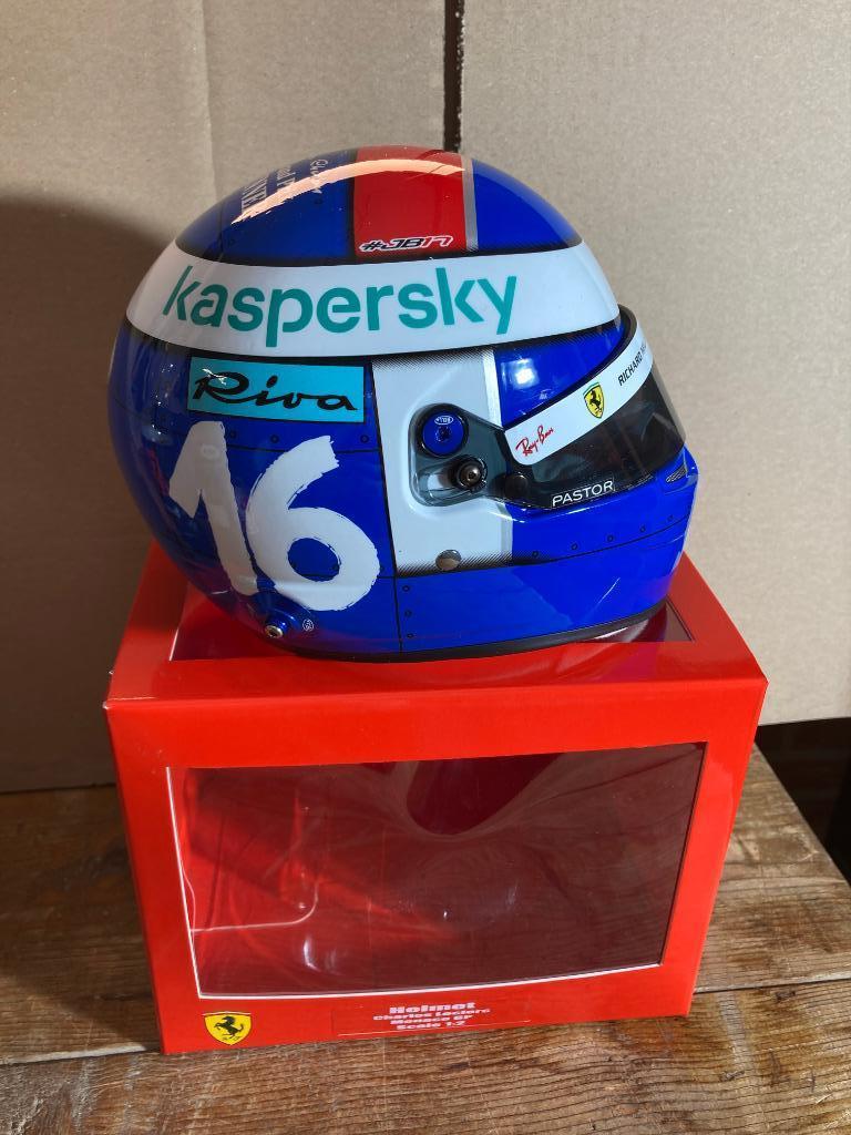 Charles Leclerc 1:2 helm Monaco 2021 Ferrari CL16 helmet, Ophalen of Verzenden, Nieuw, Formule 1