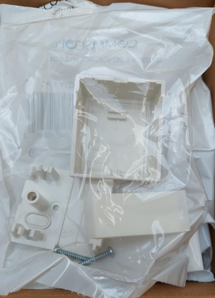 25 stuks Commscope montage box voor 2x UTP CAT6 module, Overige typen, Nieuw, Ophalen of Verzenden, Mail@pv-consulting.com