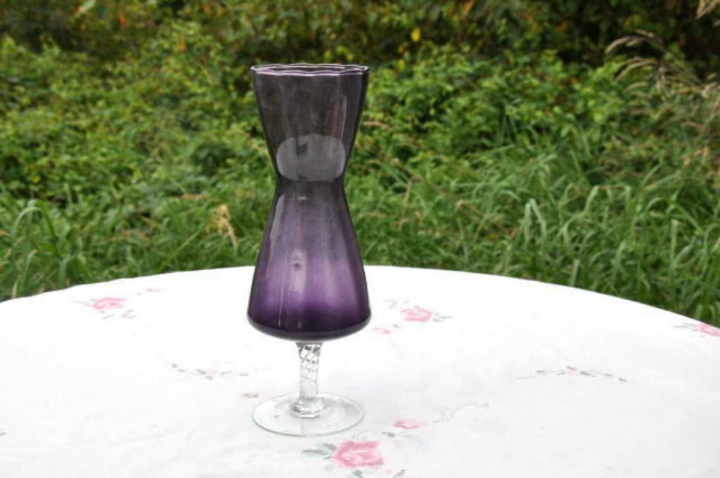 §  vase sur pied torsadé mauve et incolore, Enlèvement ou Envoi