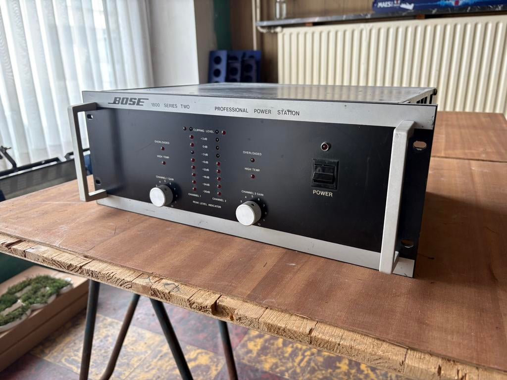 Bose 1800 versterkers, Enlèvement ou Envoi, Comme neuf