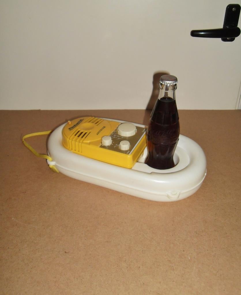 C'est rare!Radio flottante,transistor,Anitech,porte-bouteill, Antiquités & Art, Antiquités | TV & Hi-Fi, Enlèvement ou Envoi