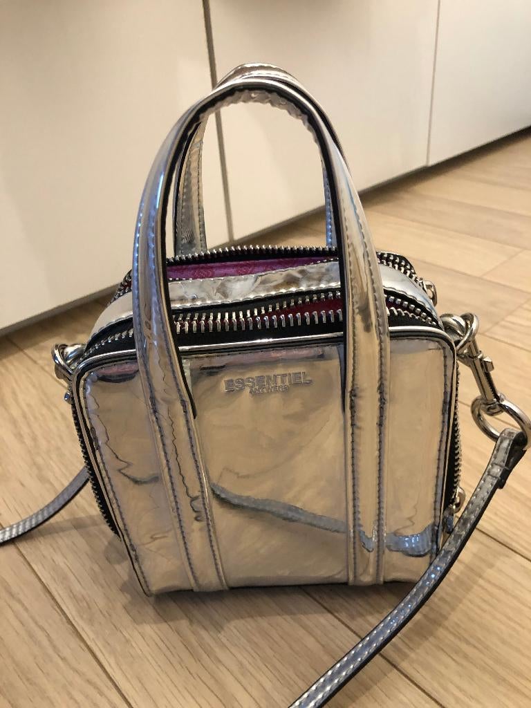 Handtassen: Essentiel of Soyaconcept, Handtassen en Accessoires, Ophalen, Zo goed als nieuw, Zwart