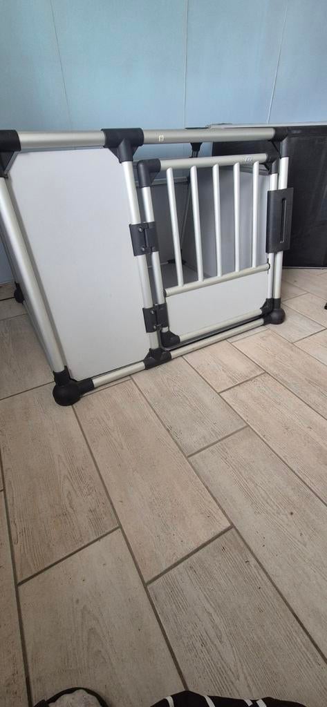 hondenbenche van merk trixie, Dieren en Toebehoren, Ophalen