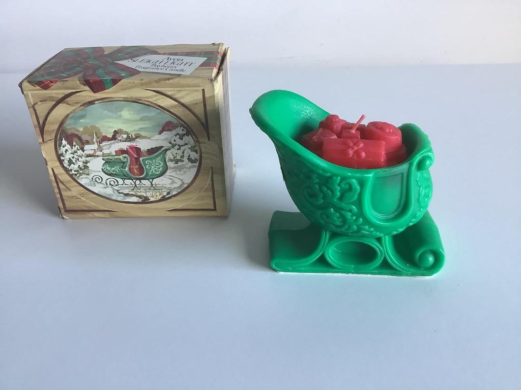 vintage kerstkaars avon slee met pakjes in origineel doosje, Ophalen of Verzenden, Zo goed als nieuw