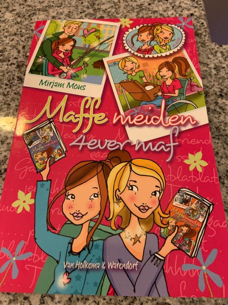 Maffe meiden, boek, Ophalen of Verzenden, Zo goed als nieuw, Mirjam Mous, Fictie