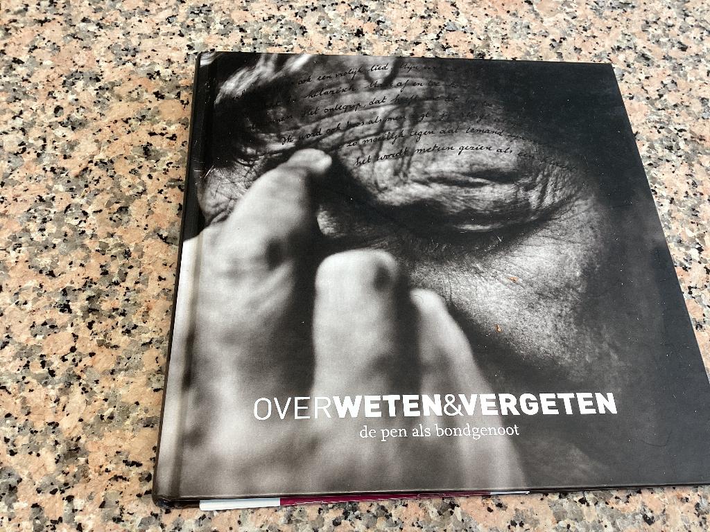 Over WETEN & VERGETEN. De pen als bondgenoot, Boeken, Boekenweekgeschenken, Ophalen of Verzenden, Zo goed als nieuw