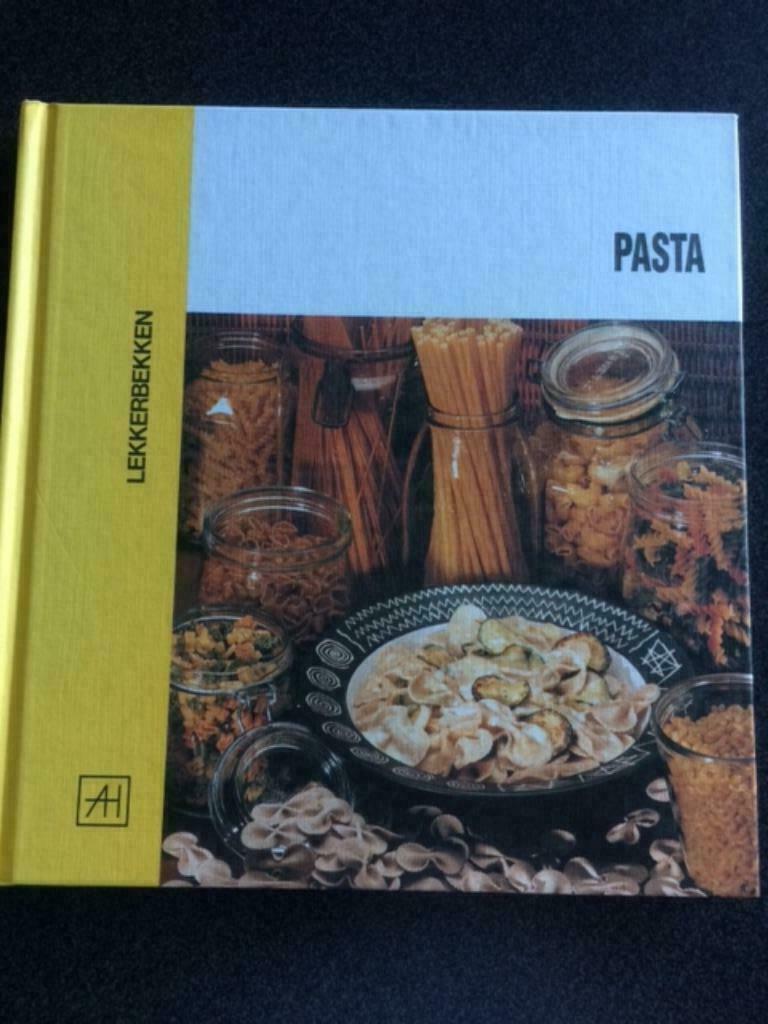 boek Pasta - heel goede staat, Overige typen, Zo goed als nieuw, Ophalen, Italië