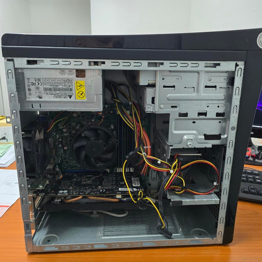 Pc i7 sans OS. I7 2700. Nvidia gtx1060. 16GB RAM. Hdd 320GB, Computers en Software, Ophalen, HDD