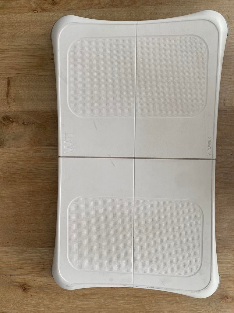 Wii balance board + 3 games, Ophalen, Gebruikt, Draadloos, Wii