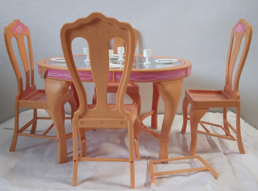 Table à manger/Eettafel - Barbie Sweet Roses (vintage)., Ophalen, Gebruikt, Barbie