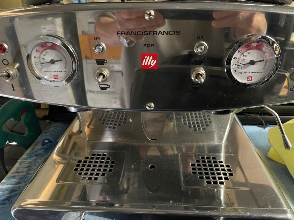 Koffiemachine Illy, Ophalen, Koffiemachine
