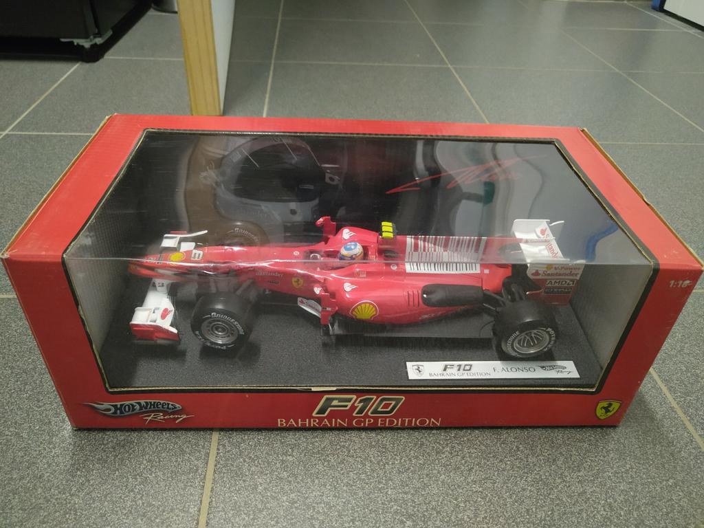 Ferrari F10 2010 de Hot Wheels racing ÉDITION BAHREÏN F ALON, Enlèvement ou Envoi, Neuf, Hot Wheels