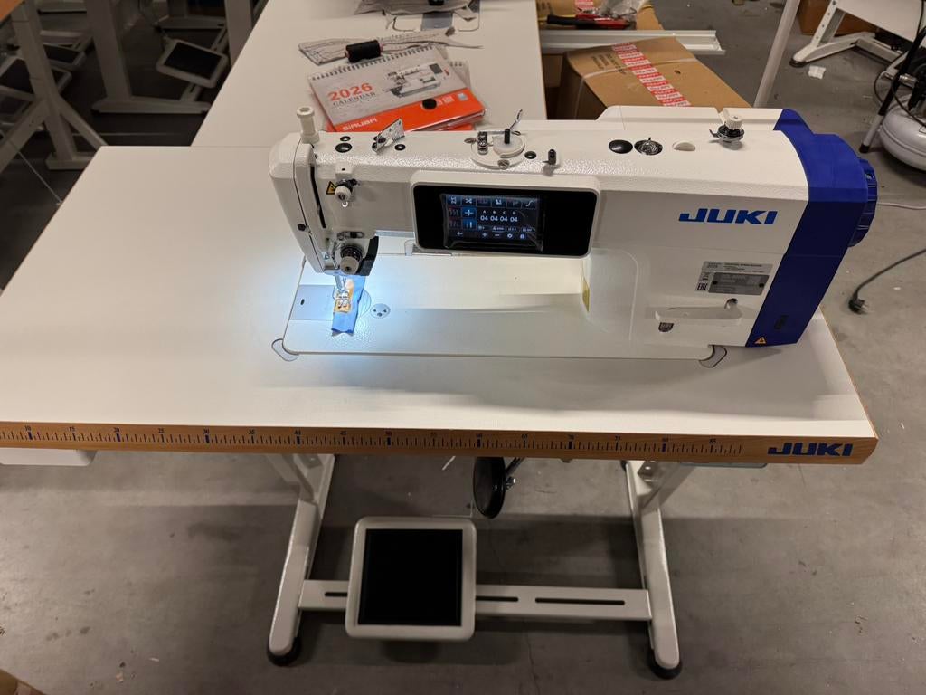 Industriele naaimachine juki ddl8000c automaat nieuw model, Hobby en Vrije tijd, Ophalen of Verzenden, Zo goed als nieuw, Naaimachine