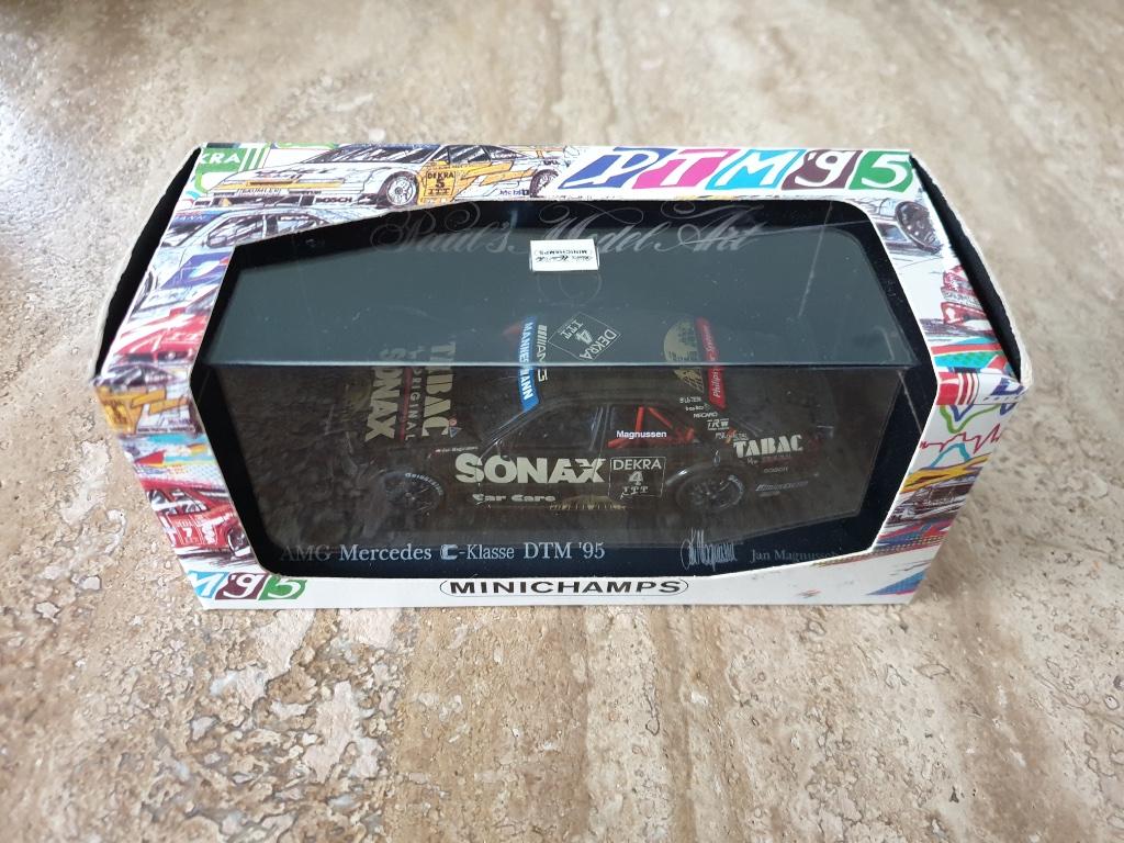 Minichamps 1/43 AMG Mercedes C-Klasse Magnussen DTM 1995, Enlèvement ou Envoi, Comme neuf, Voiture, MiniChamps