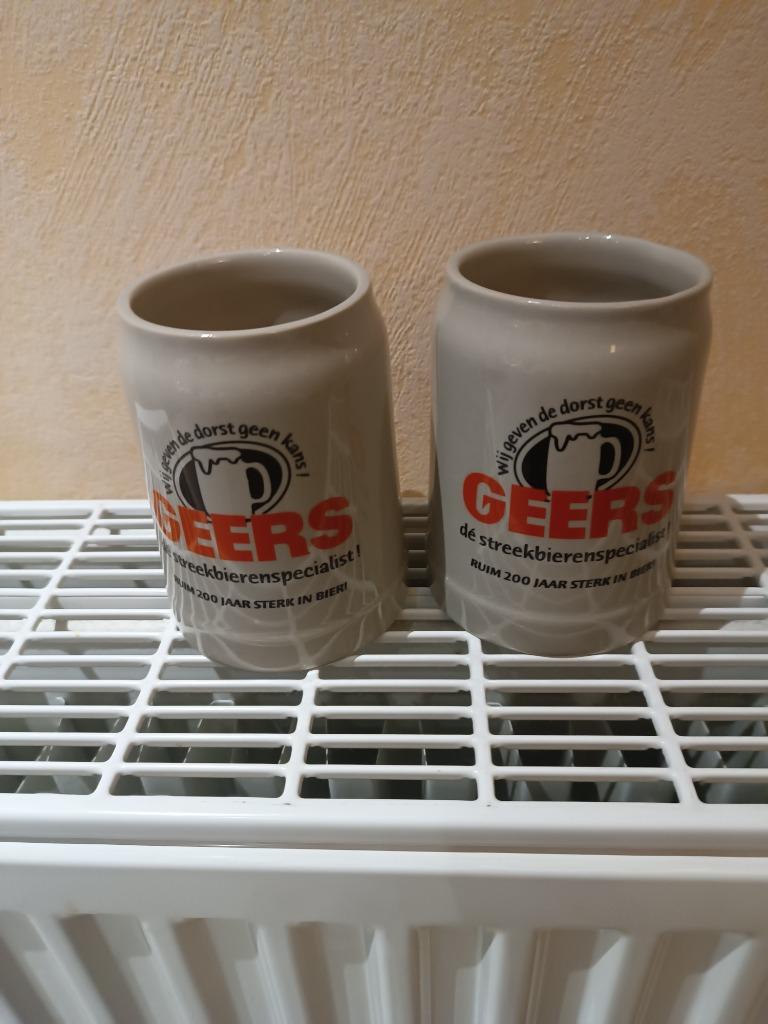 A vendre 2 chopes en grès, Enlèvement, Utilisé, Verre à bière