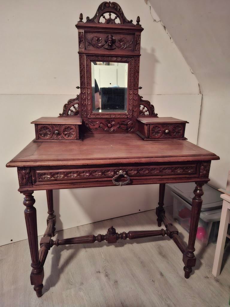 Antiek kastje, Ophalen