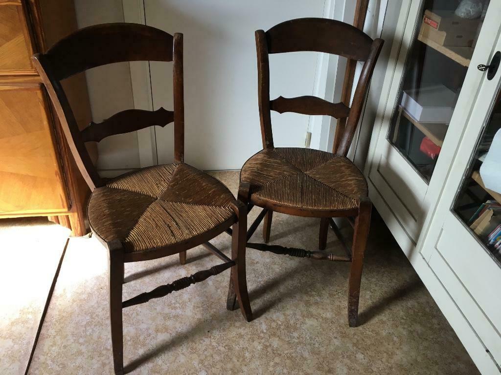 2 vintage stoelen met rieten zitting, Huis en Inrichting, Ophalen of Verzenden, Gebruikt, Hout, Vintage