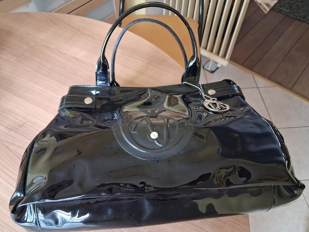 Sac à main Armani noir. Comme neuf., Enlèvement ou Envoi, Comme neuf, Noir, Sac à main