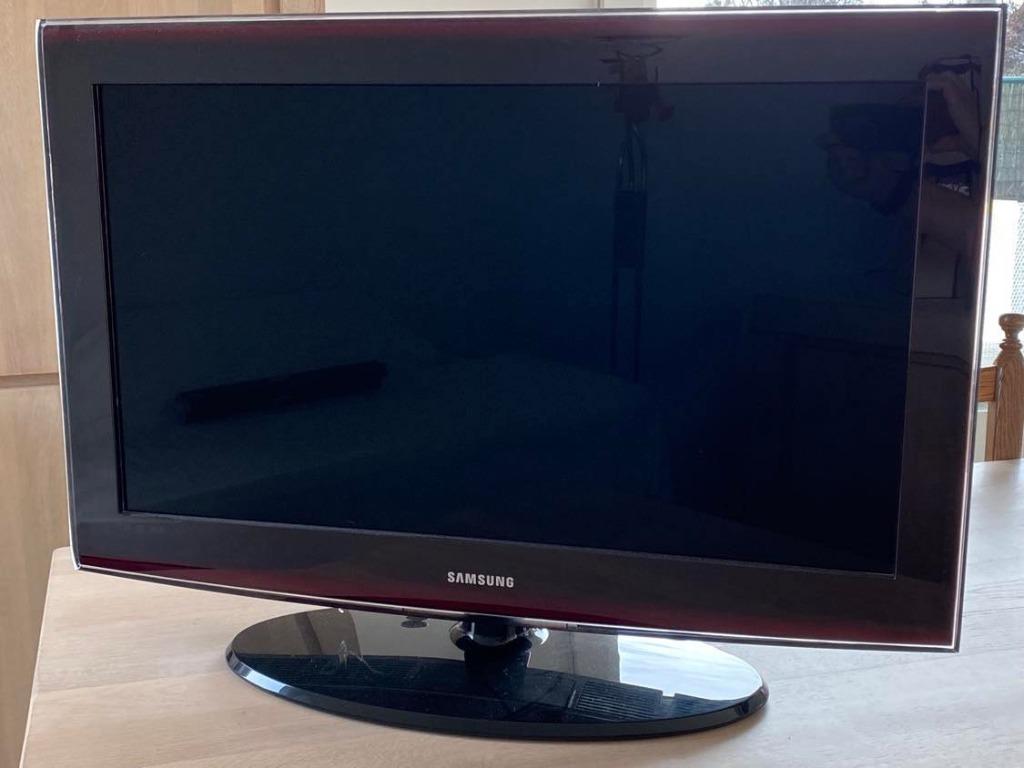 TV Samsung Series 6 LCD TV 32" (81 cm), Audio, Tv en Foto, Televisies, Ophalen, Gebruikt, LCD, 80 tot 100 cm