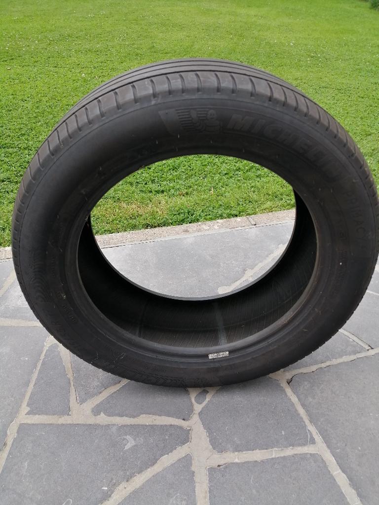 Pneu Michelin 215-55-R17, Neuf, 215 mm, 4 Saisons, Véhicule de tourisme