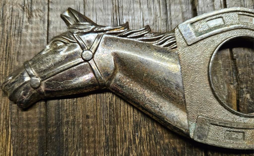 Ouvre-bouteille vintage Horsehead Horseshoe
Ce travail, Enlèvement ou Envoi