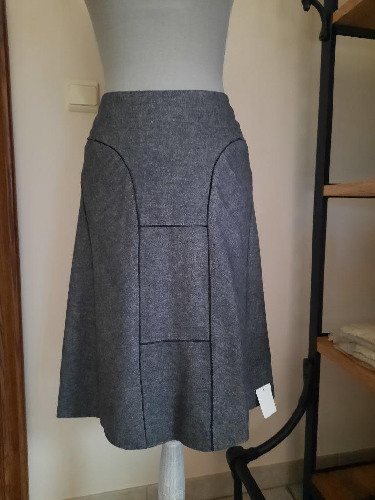 Nouvelle jupe grise en cachemire/soie par Armando de vincent, Neuf, Taille 38/40 (M), Armando de Vincentiis, Gris