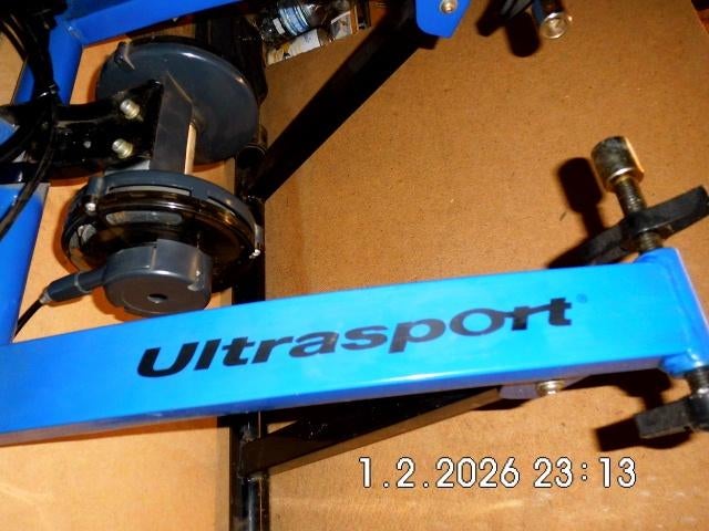 SUPPORT POUR L'ENTRAÎNEMENT À VÉLO SUR ROULETTES, Enlèvement, Comme neuf, Hommes