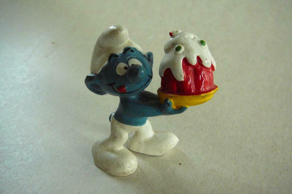 cake Smurf : red cake Smurf schtroumpf Peyo, Verzenden, Smurfen, Gebruikt, Beeldje of Figuurtje