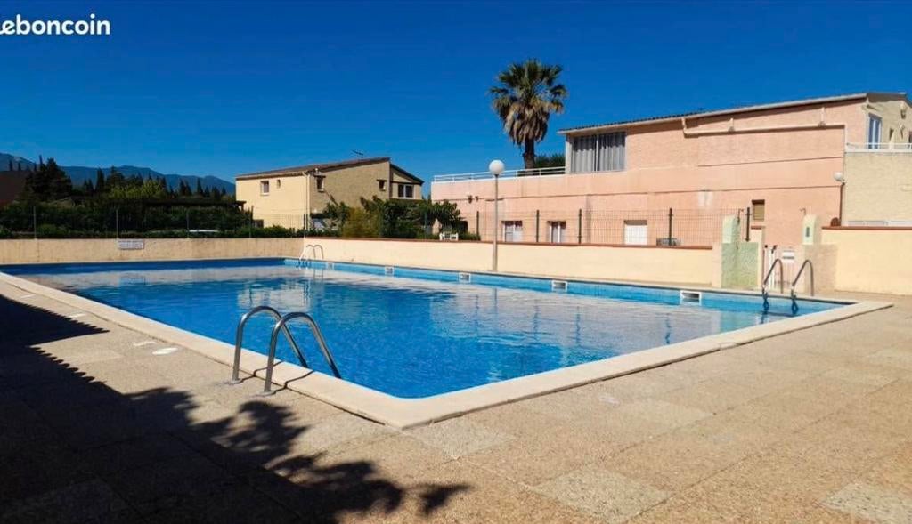 Mobilhomme dans le SUd de la France, Propriétaire, Ville, 3 chambres à coucher, Lit enfant