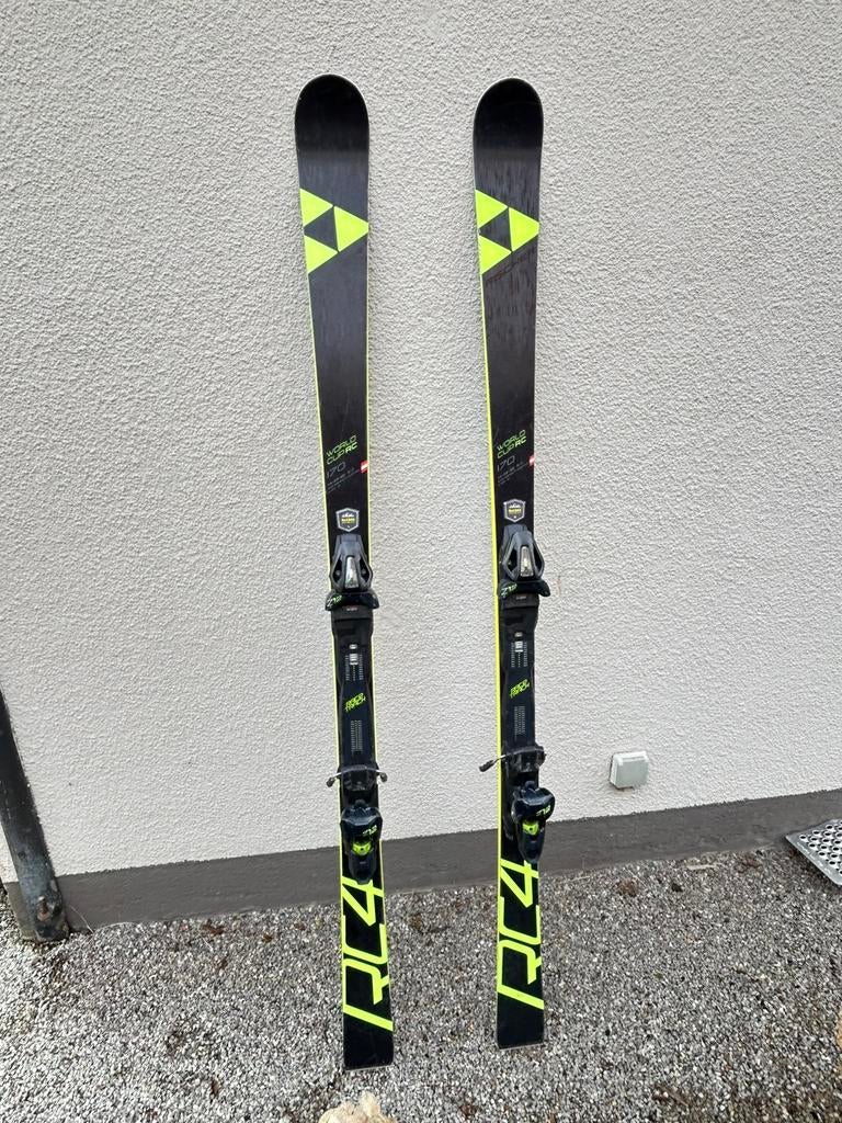 Topski’s FISCHER WORLDCUP RC4 170, 160 à 180 cm, Fischer, Carving, Skis