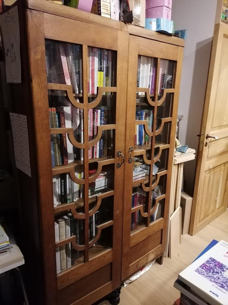 Ancien meuble vitrine en bois massif, Enlèvement
