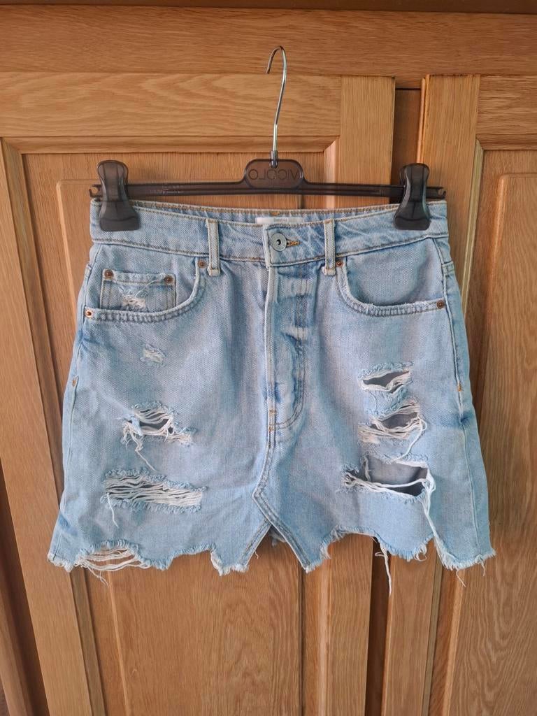 Neuf jupe jeans courte déchirée 36 S, Enlèvement ou Envoi, Neuf