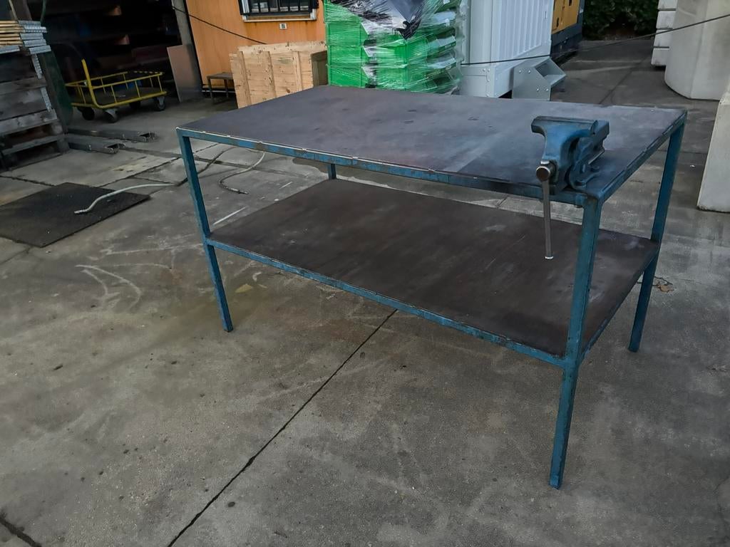 Werkplaatsinrichting werkbank ladenkast lastafel dossier kar, Ophalen, Zo goed als nieuw, Bankschroef