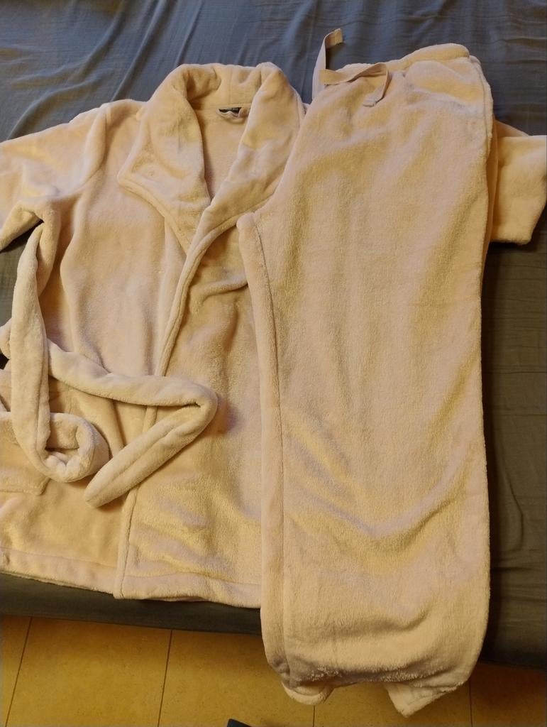 Nouveau costume de maison pour femmes, Enlèvement, Neuf, Taille 42/44 (L), Rose