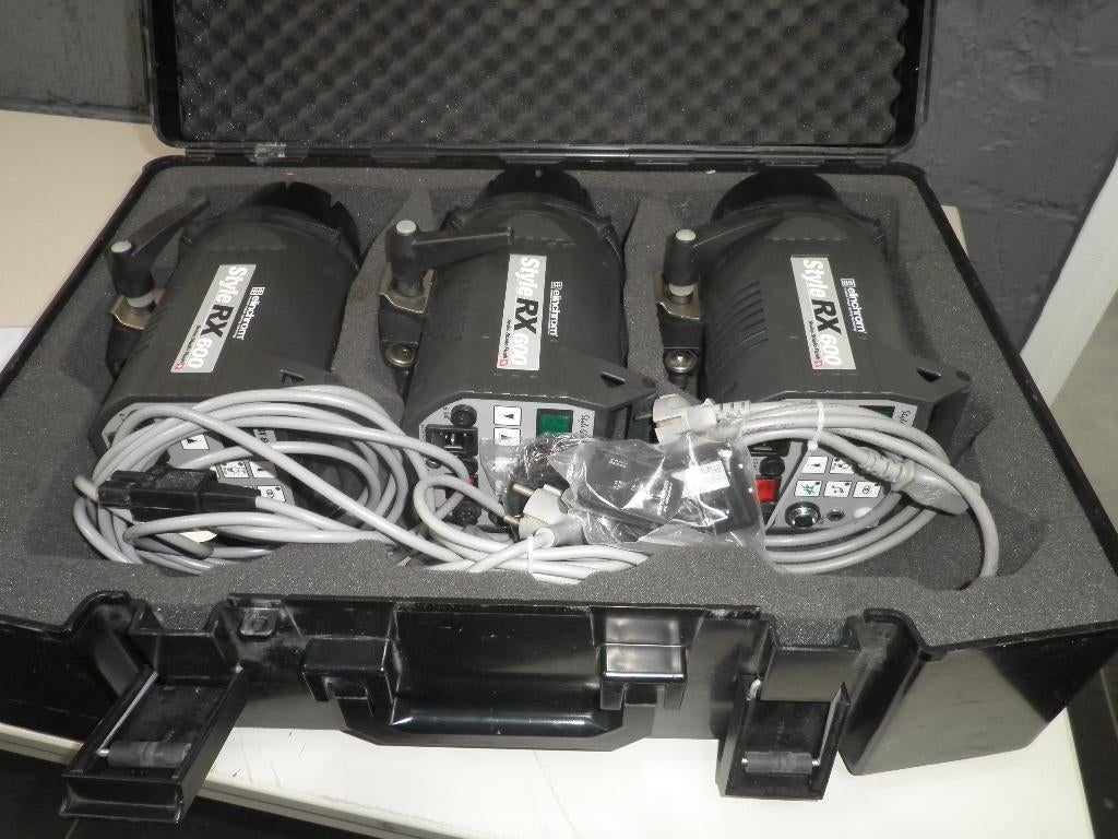 Set elinchrome style RX600 dans un étui, Enlèvement ou Envoi, Comme neuf, Lampe ou Kit de flash