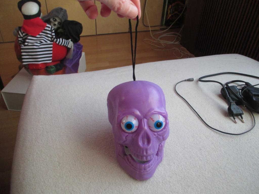 plastic doodshoofd met oplichtende ogen nieuw, Verzamelen, Overige Verzamelen, Ophalen of Verzenden, Nieuw