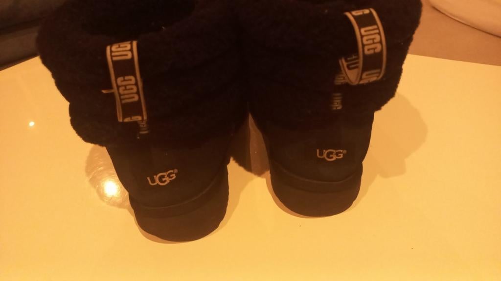 Leuke laarzen” UGG” zwart, P:41, Ophalen of Verzenden, Zo goed als nieuw, Zwart