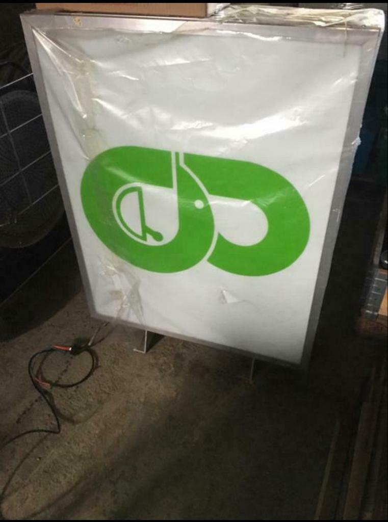 Lichtreclame reclamebak lichtbak buiten plexiglas, Enlèvement