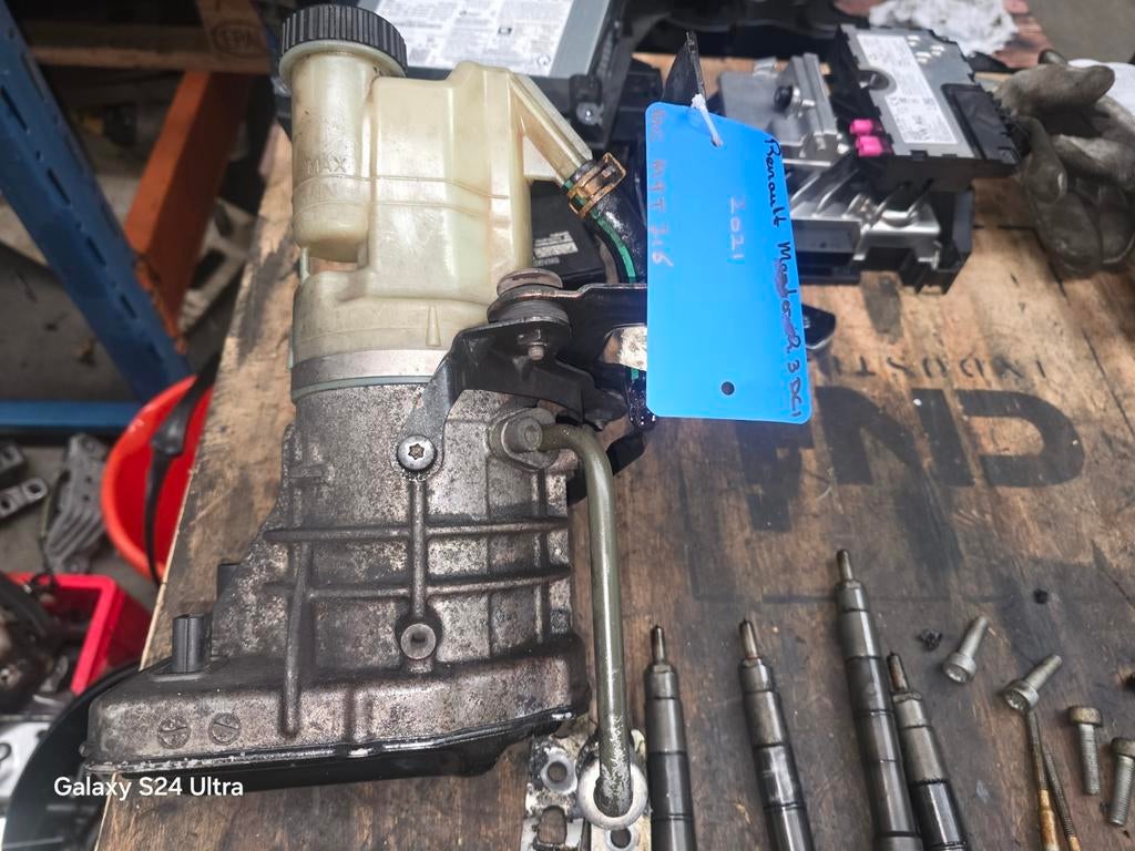 Pompe de direction Renault Master 2.3 DCI, Enlèvement ou Envoi, Renault